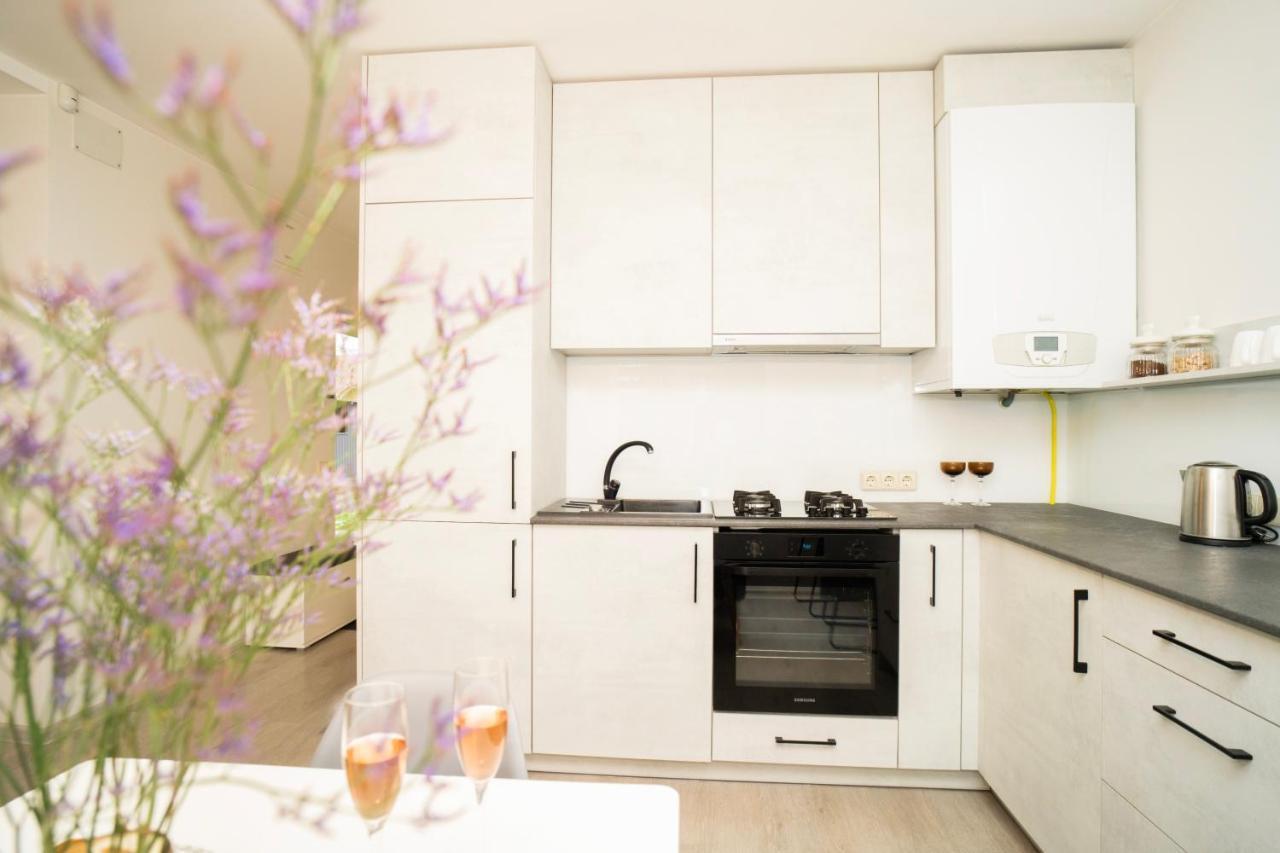 The Private Garden House Apartamento Kaunas Exterior foto
